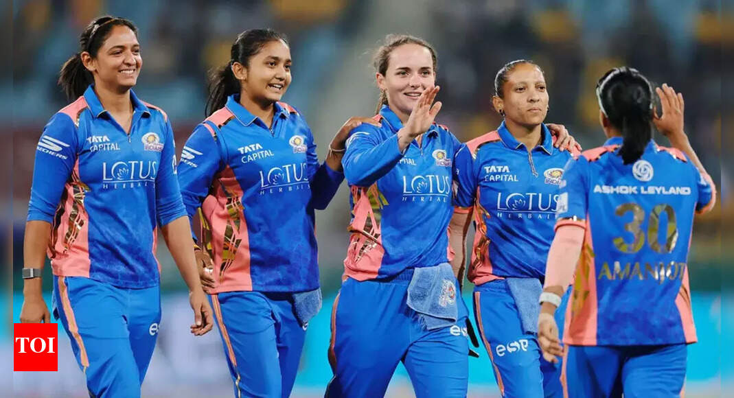 WPL: Five-star Amelia Kerr, Hayley Matthews power Mumbai Indians to six-wicket win over UP Warriorz |