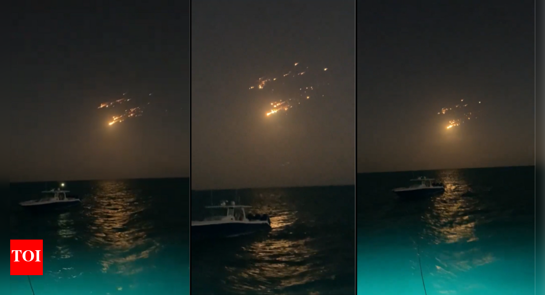 Watch: SpaceX Starship explodes mid-air, fiery debris streaks across Florida-Bahamas sky