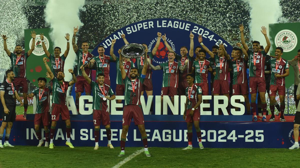 ISL | Mohun Bagan celebrates League Shield triumph in style