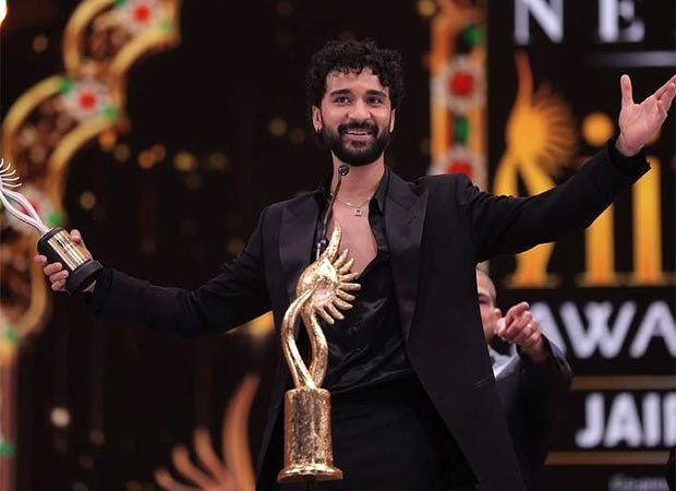 Raghav Juyal gets emotional as he wins his IFFA Award; says, “I have spent years doing back dancing and hosting, today it’s all worth it” : Bollywood News