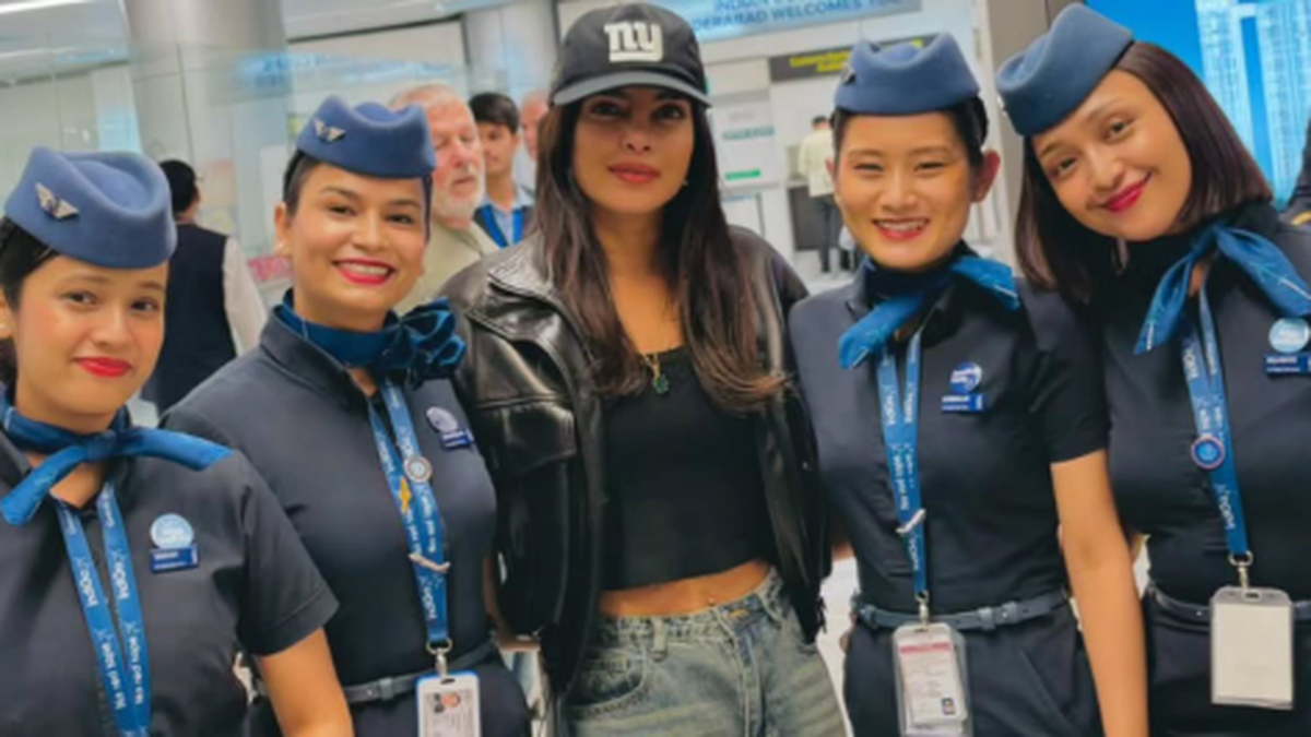 Priyanka Chopra arrives in Odisha for ‘SSMB 29’ shoot, poses with airline crew